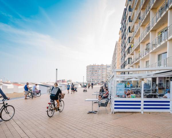 Zonnig Aan Zee In Mariakerke Appartamento Ostenda Esterno foto